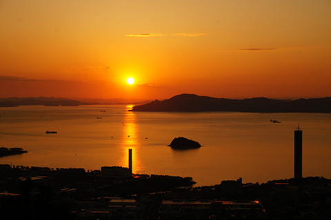 海と島々の景色がキレイ！の画像