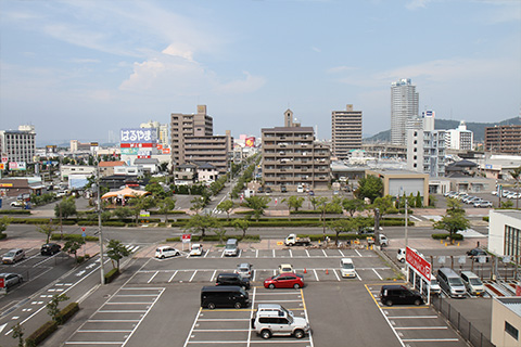 街中の便利な暮らしの画像
